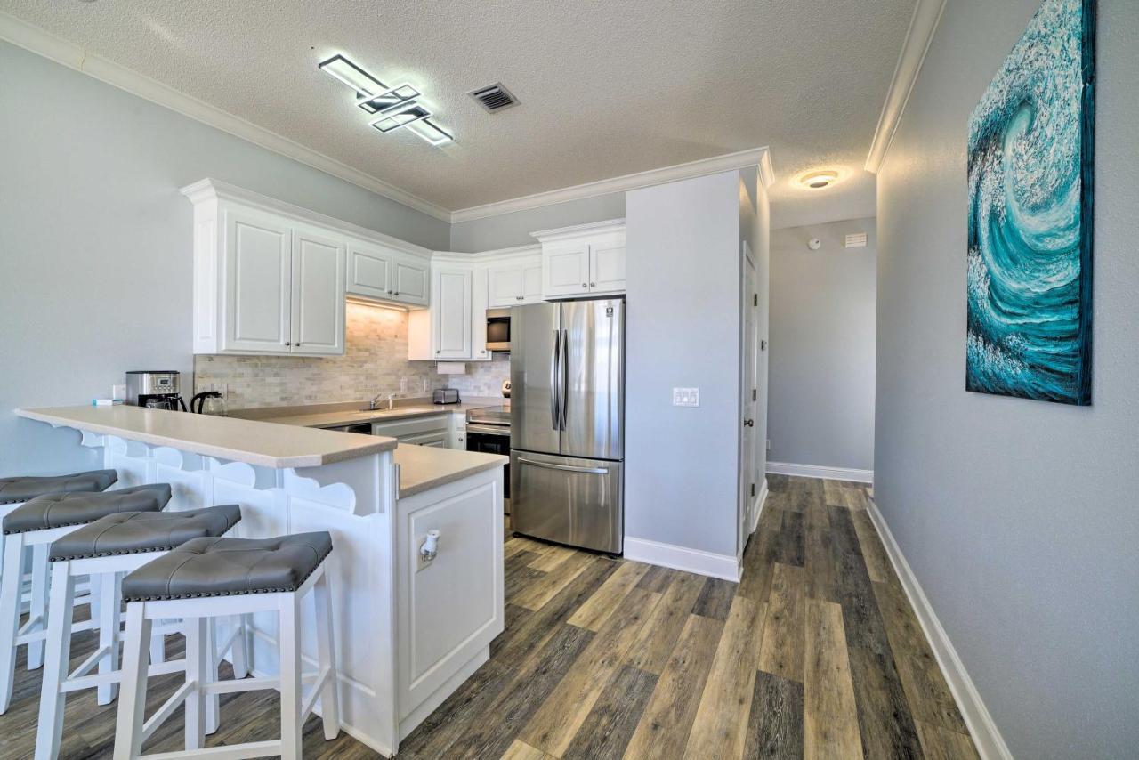Sunny Pcb With Balcony Steps To The Beach! Holiday home Panama City Beach
